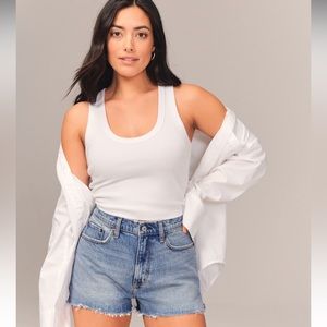 Abercrombie Curve Love High Rise Mom Short
